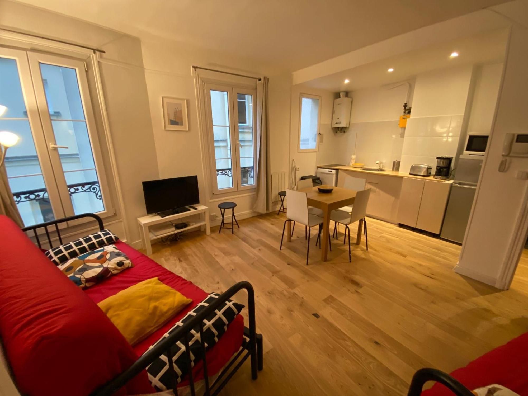 Appartement Paris Sacre Coeur Montmartre Et Tour Eiffel, 8 People, Extérieur photo